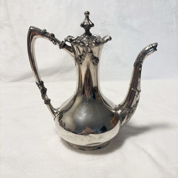 REED & BARTON Silverplate Coffee Pot Model 15 Floral Spout Finial 9.5” Ornate - Picture 1 of 7